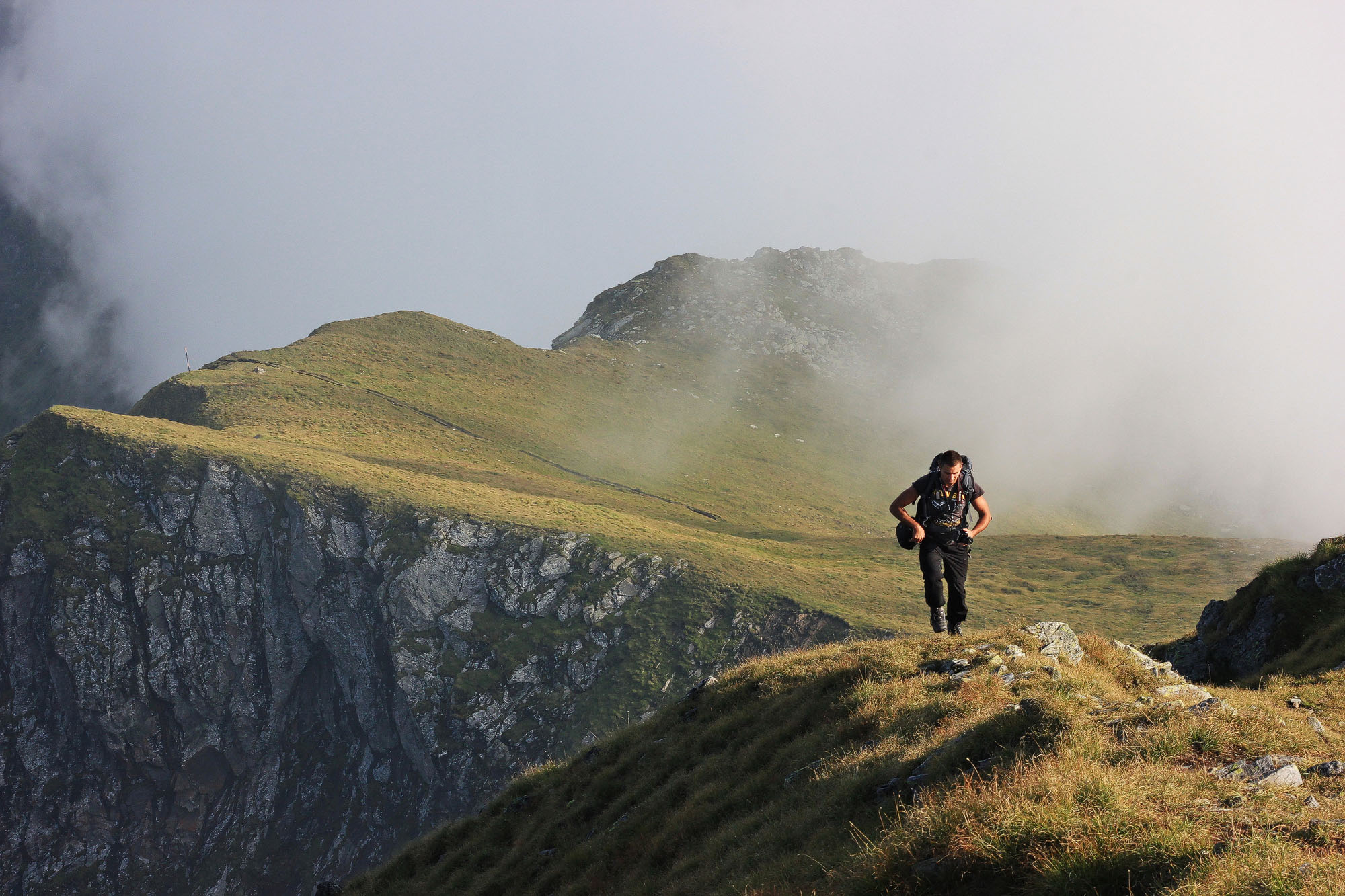 Cosmin Stan pe crestele muntilor Fagaras